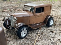 AMT 1932 FORD Kentuky Barrel Automobile Car Transportation Hot Rod Drag Racing