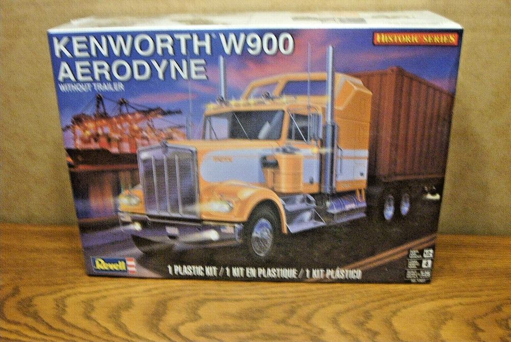 REVELL KENWORTH W900 AERODYNE 1/25 SCALE MODEL KIT