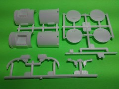 Mack R685ST 1/25 AMT big rig semi truck model car part round fuel diesel tanks