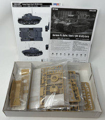 Hobby Boss Model Kit – German PZ.Kpfw.I Ausf.F VK 18.01 Early #83804 – Complete!