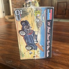 MONOGRAM ’29 Street Rod Blue Bandito Scale 1:24 2014 Factory Sealed
