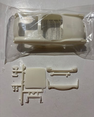 Model Car Parts – AMT 1955 Chevrolet Corvette Body & Hood Valence ONLY 1/25