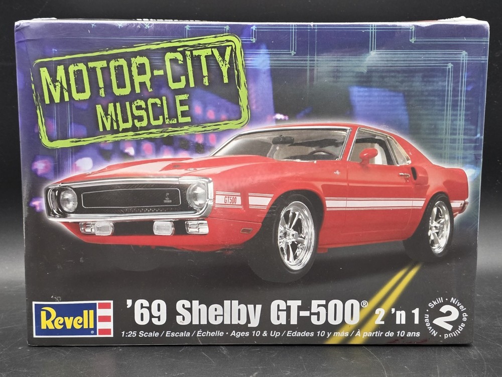 Revell Motor-City Muscle 1969 69 Shelby G.T. 500 Model Car Kit 1:25 85-2158