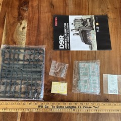 Meng Model SS-010 1/35 D9R Armored Bulldozer w/Slat Armor Model Kit