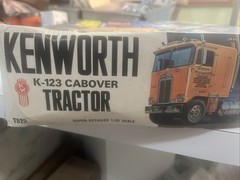 VTG AMT Original 1975 Rlse Kenworth K-123 Cabover Tractor 1/25 Model Kit # T-520