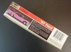 1:32 REVELL 1957 FORD FAIRLANE CALIFORNIA CRUISER SNAP-TOGETHER PLASTIC MODEL