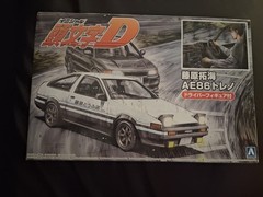 AOSHIMA 1/24 Initial D Takumi Fujiwara AE86 Trueno w/ Driver Figure Model Kit