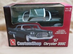 Brand New AMT Custom Shop ’57 Green Chrysler 300C 1957 1:25 Plastic Model Kit