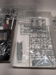Dragon 6425 1:35 SdKfz 250/8 w/7.5cm K51 L/24 Half-Track Armored Sealed Parts