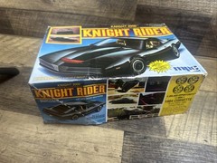 MPC KNIGHT RIDER 2000 TV SHOW KITT CAR MODEL KIT 1983 1:25 Open/complete