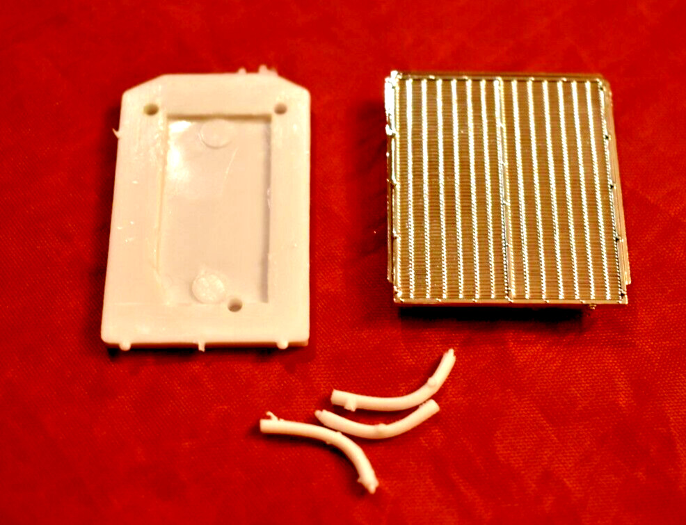 AMT Peterbilt 352 Pacemaker Cabover Grille and Radiator 1/25