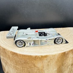 BBR Project 43 Cadillac LMP #9 12h Sebring 2000 1:43 Model Car Made in Italy