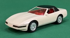 Ertl AMT 1992 Chevrolet Corvette ARTIC White Red Int Spec. Ed. Promo 1 Millionth