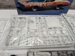 Salvinos Jr Bobby Allison 1971 Dodge Charger Nascar Model Kit