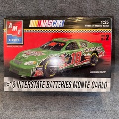 AMT Model Kit – Jeff Gordon #24 Dupont Monte Carlo 1/25 – #38069 – SEALED