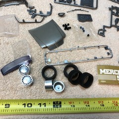 VINTAGE 1990 TAMIYA MERCEDES-BENZ 500 SL PLASTIC MODEL KIT 1:24 SCALE – JAPAN