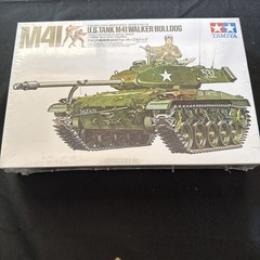 Tamiya M41 Walker Bulldog Model Kit