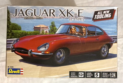 Jaguar XK-E E-Type 1:24 Model Car Kit Revell New Tooling
