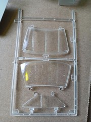 BODY – 1994-1995 NASCAR FORD THUNDERBIRD STOCK CAR BODY & GLASS – 1/25 SCALE AMT
