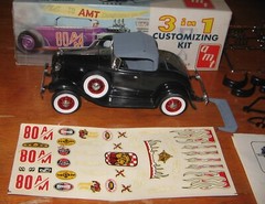 AMT 1932 Ford Model B Sport Roadster Kit # 332 Survivor Built Stock in Box 32