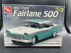 1957 Ford Fairlane 500 Model Kit 1/25 Scale Classic Car Factory Sealed