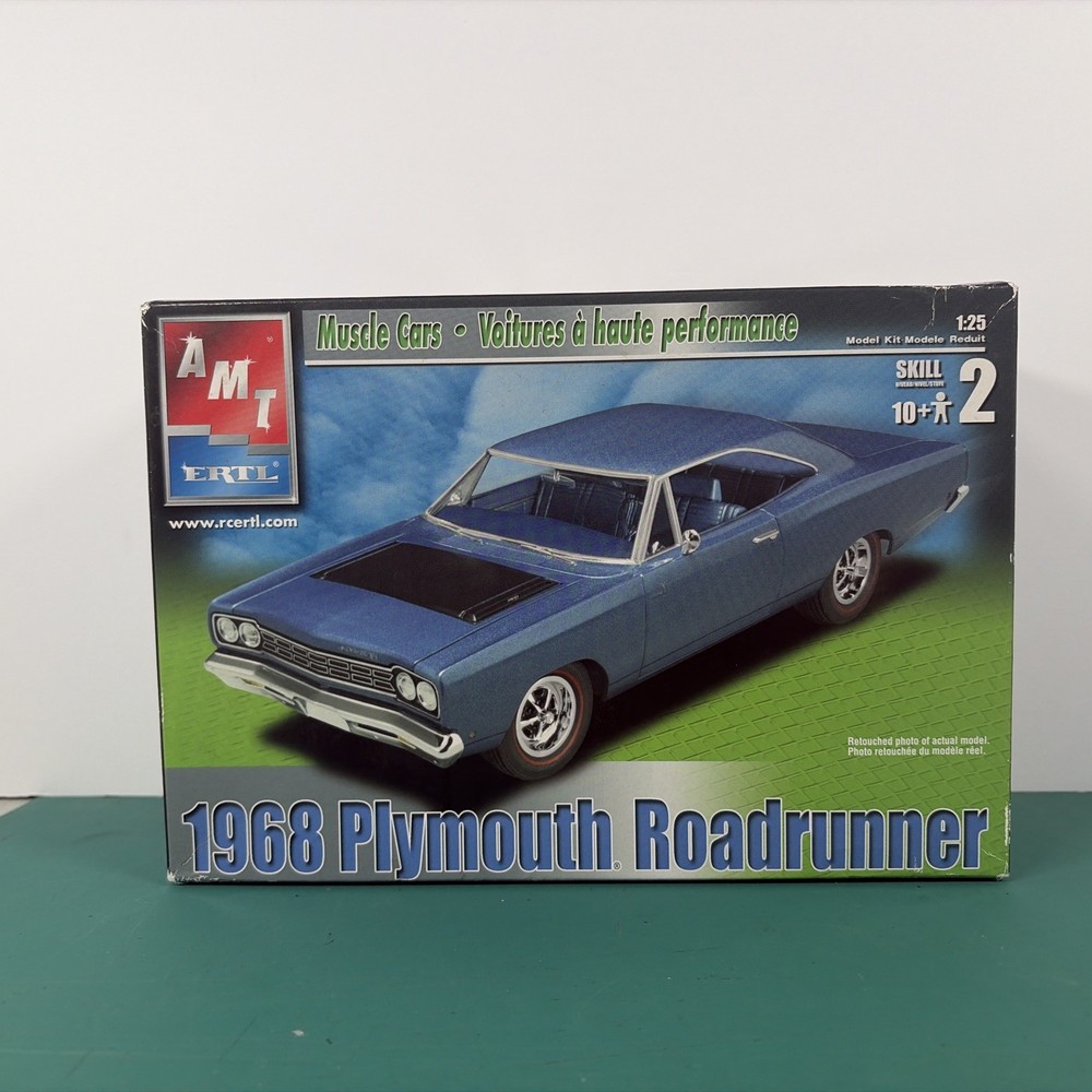 AMT Ertl 1968 Plymouth Roadrunner 1:25 Plastic Model Kit Skill 2 #31549