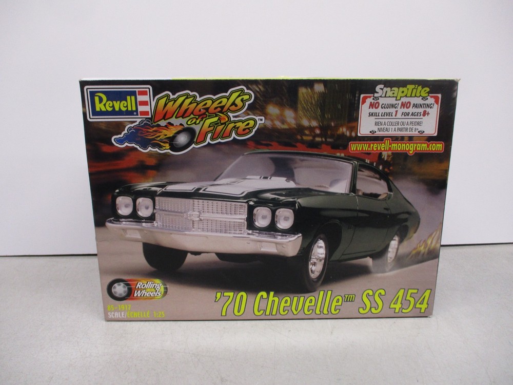 Revell Wheels of Fire 1970 Chevelle SS 454 1/25