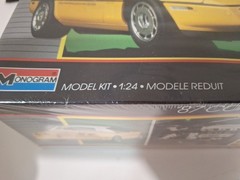MONOGRAM 1987 MODLE CAR KIT 1:24 SCALE CORVETTE ROADSTER NEW, SEALED.