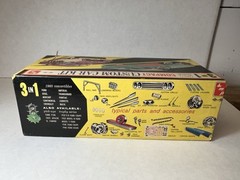 AMT 1960 Valiant 4 Door 1/25 Model Kit Original #9060 139 & Box BUILT RARE