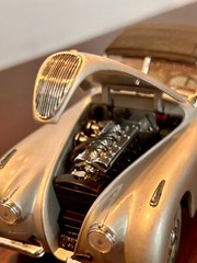 Franklin Mint 1952 Jaguar XK120 Diecast Model Car 1:24 *With Display Case*