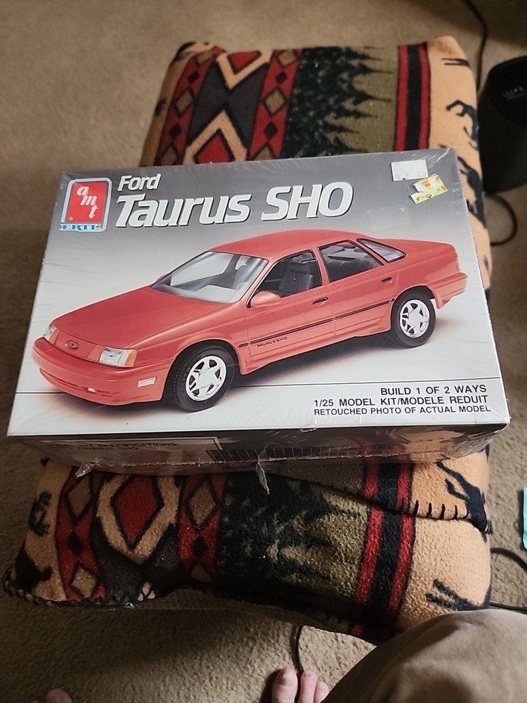 AMT ERTL FORD TAURUS SHO #6145 1991 NEW Sealed Box