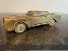 Vintage Banthrico 1969 Lincoln Continental Mark III Metal Bank Promo Car
