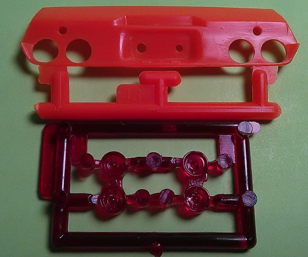 1970 1/2 Camaro Z/28 red tail lights lamps rear panel 1/25 model car part lot 70