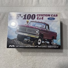 70 FORD F-100 CUSTOM CAB 4×4 PICKUP 360 V8 1970 F/S Plastic Model