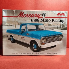 Bench Seat 1968 Mercury M100 Pickup 1:25 Scale Model Car Part Moebius