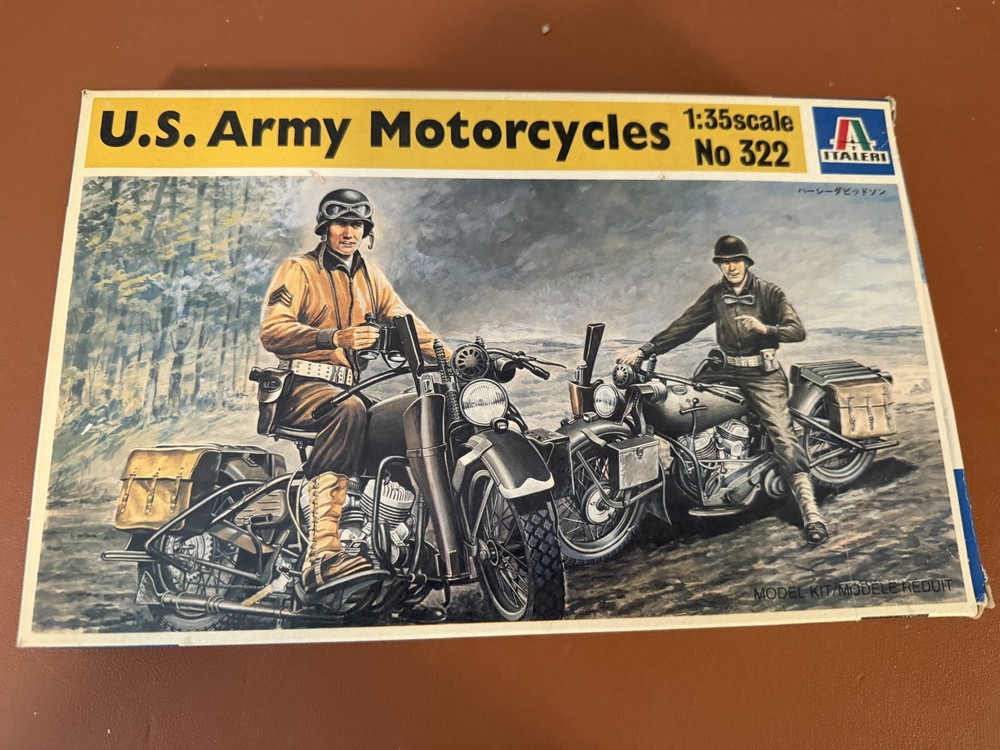 Italeri 322 1/35 Military Model Kit WWII U.S Military Police w/Motorcycle 6926