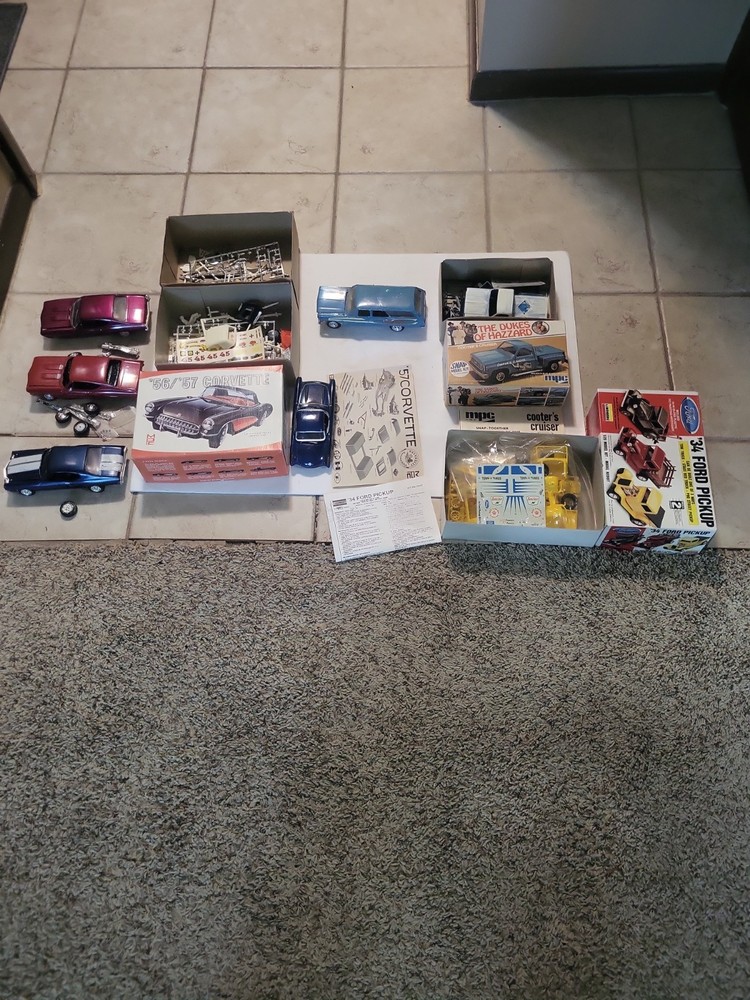 Vintage Model Car Junk Yard Large Cool