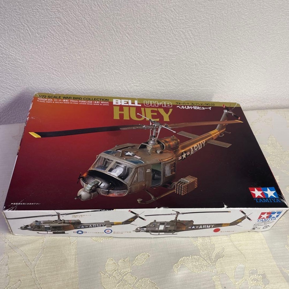 Tamiya UH 1B Huey Military 1/72 Plastic Model Kit Unopened Japan Import