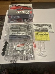 AMT/ERTL Ford F-150 XLT Pickup Plastic Model Kit 1/26 Scale New Complete
