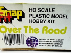 Snap Fit Over The Road Ford CL-9000 Sleeper Lindberg HO Scale Model Kit # 1047