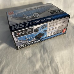 AMT 1957 Chevy Bel Air Model Car Scale 1:25 Factory Sealed