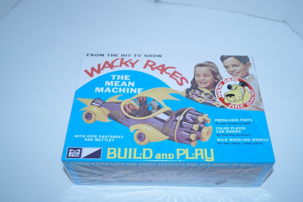 MPC Build and Play Wacky Races The Mean Machine 1/25 Scale Plastic Model Kit