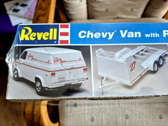1996 REVELL Model CHEVY VAN with RACE CAR TRAILER Kit #7250