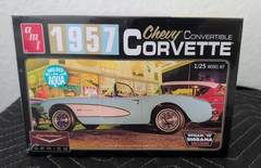 AMT 1957 Chevy Corvette Convertible Model Kit 1:25 Culture Series Sealed