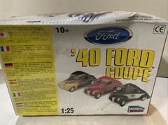 Lindberg ’40 Ford Coupe 1/25 scale plastic model kit build 1 of 3 ways (SEALED)