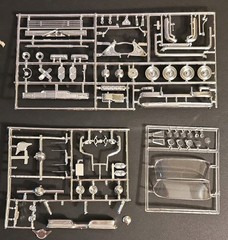 AMT 57 Ford 2-Dr Hardtop w/ Engine 1:25 Plastic Model Kit T-157-200