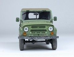 PreSale NVA UAZ-469 Staff Car Vietnam war 1:35 Pro Built Model