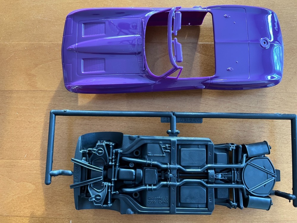 1/25 Revell Snap Tite 1963 Chevy Corvette roadster-bagged kit