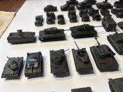 LOT Of 40 1/87 Roco Minitanks Austria 32 Tanks 8 Trucks DBGM HO SCALE