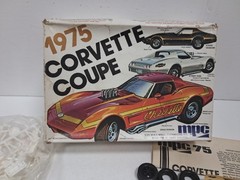 MPC Model 1975 Corvette Coupe Model Kit #1-7505 Vintage 1/25 Ready To Build